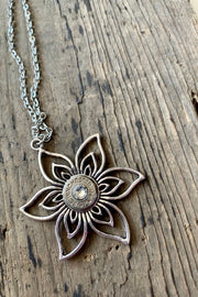 38 Special Flower Necklace- Silver